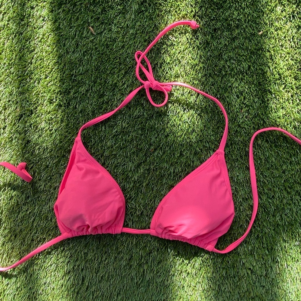🔥M hot pink bikini top
